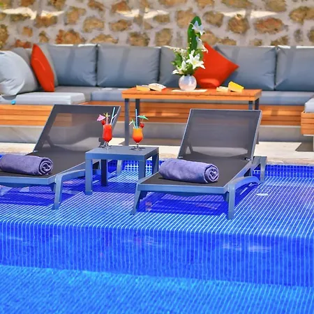 Вилла Sleeps 6 Pool Air Con Wifi